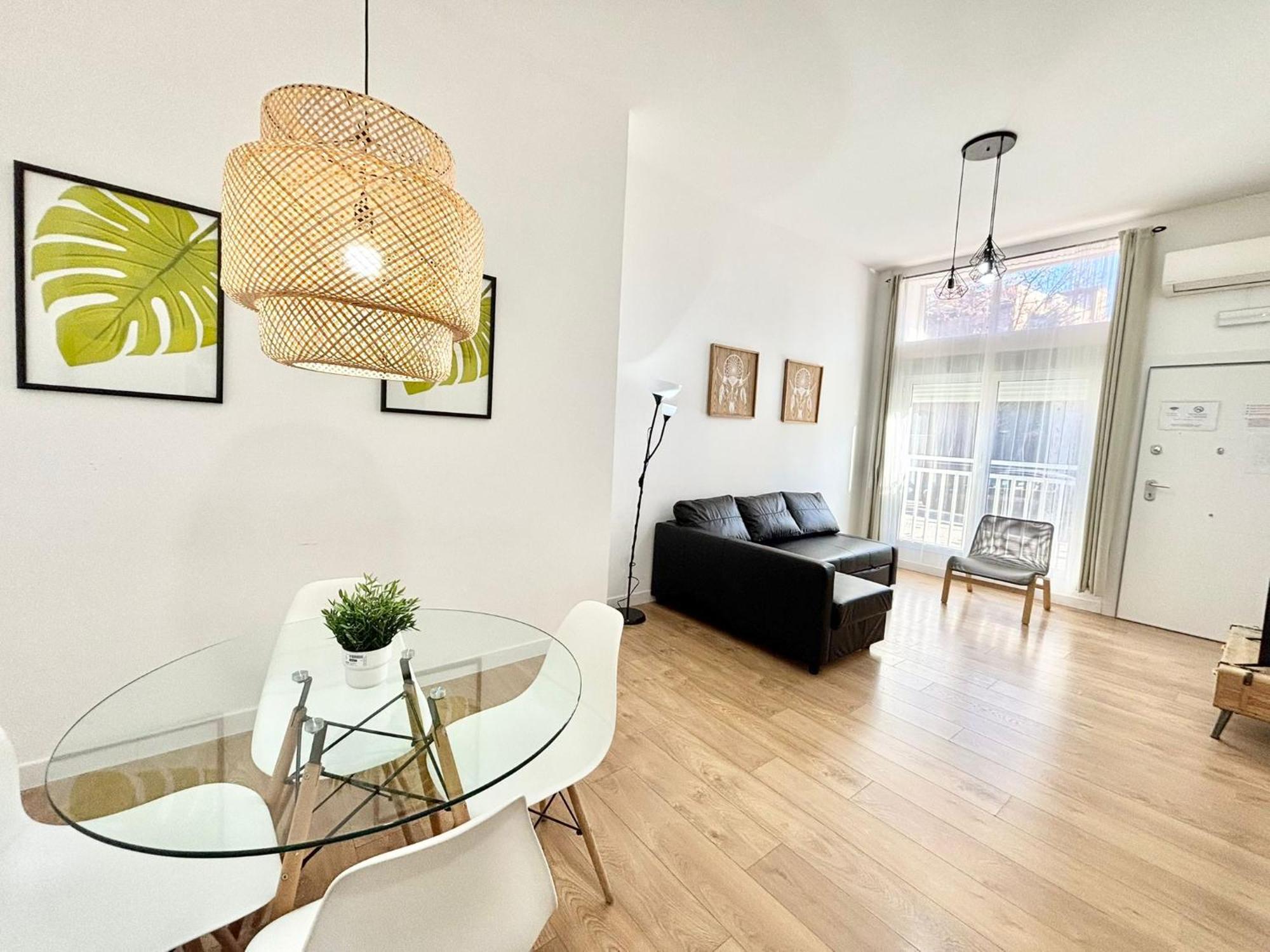 Appartement Aluche Aparment A à Madrid Extérieur photo