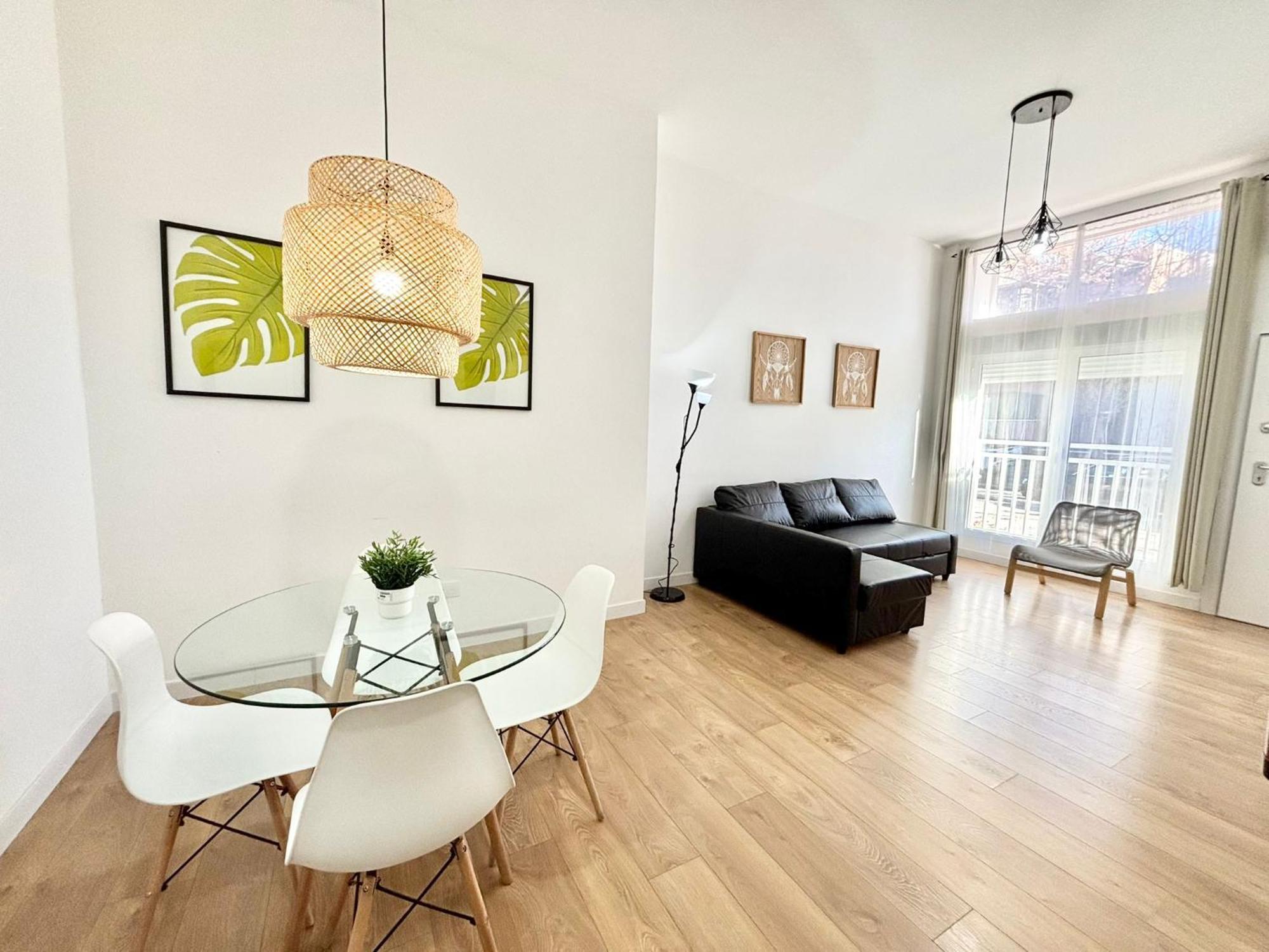 Appartement Aluche Aparment A à Madrid Extérieur photo