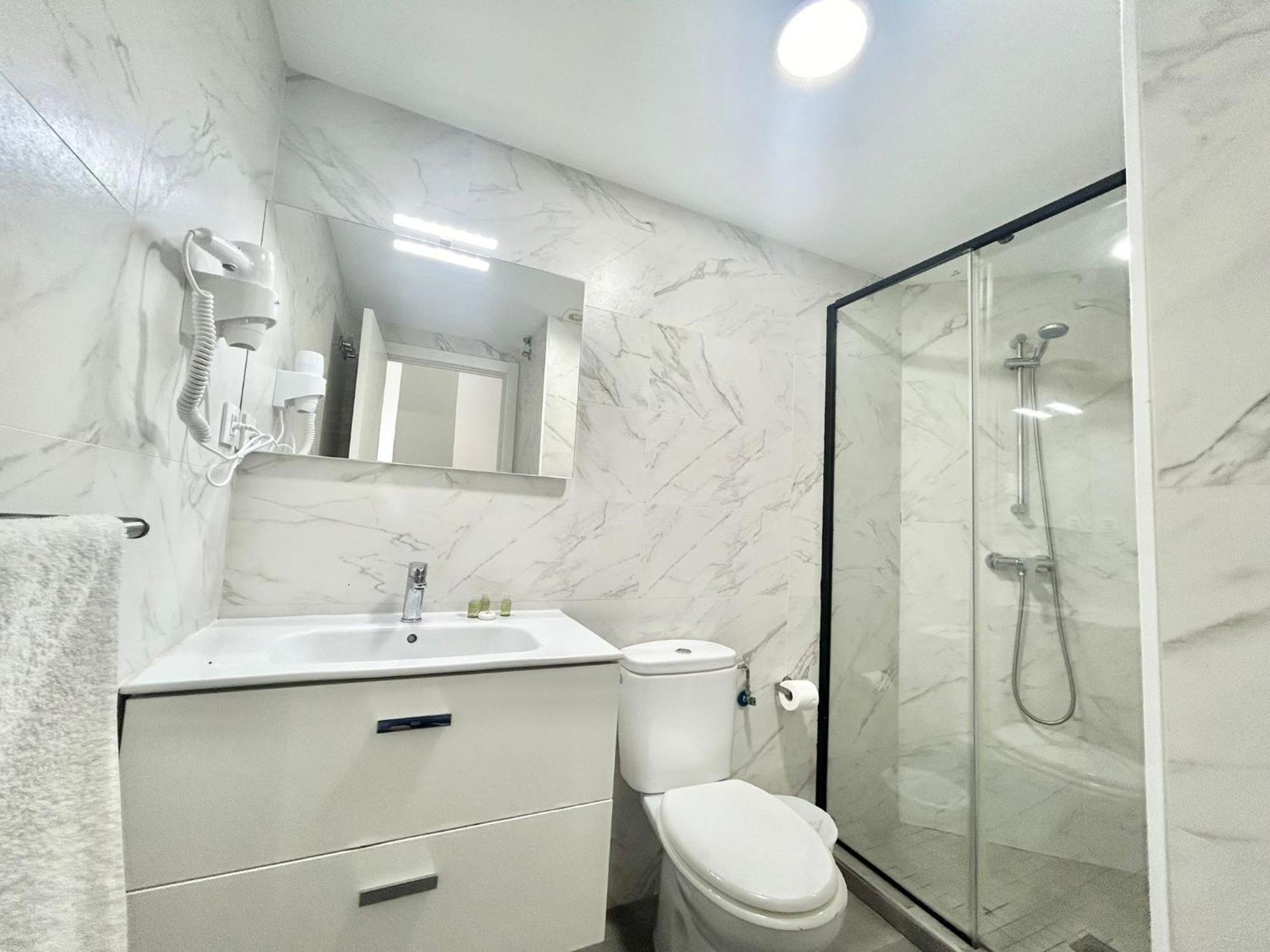 Appartement Aluche Aparment A à Madrid Extérieur photo